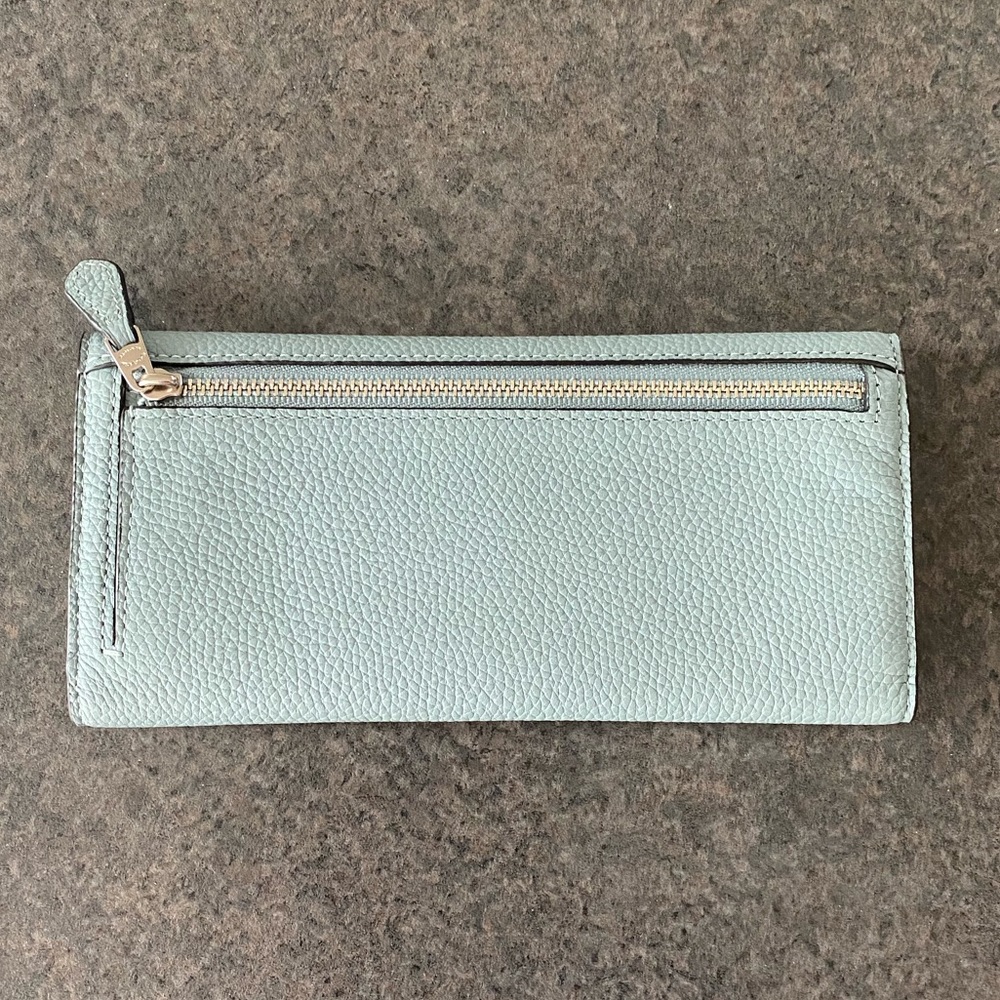 Coach Women’s Soft Mint Green Trifold Wallet - Picture 2 of 12